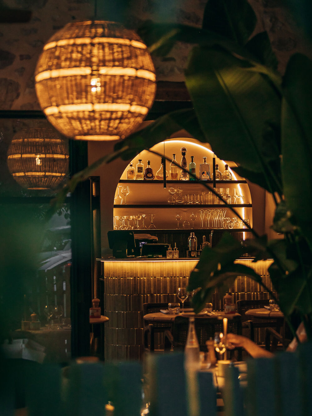 Le bar en lumière du soir