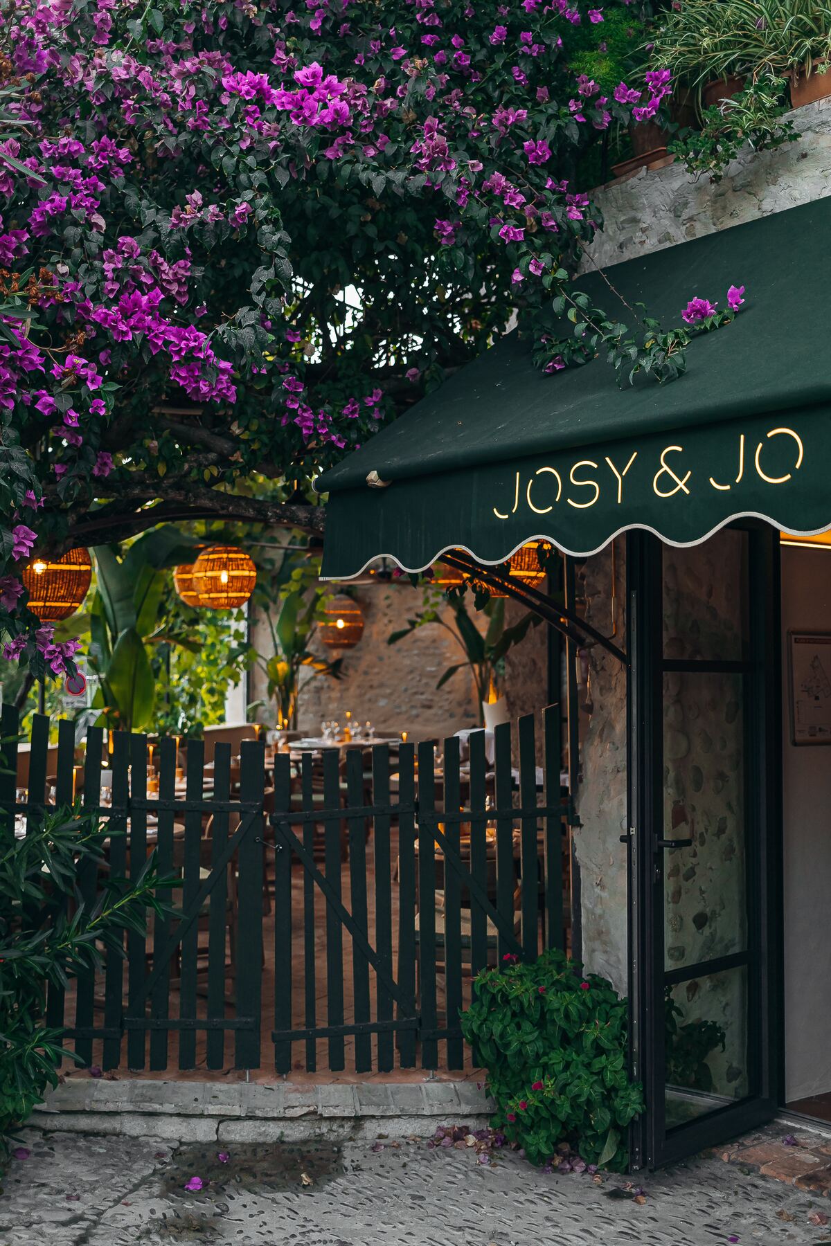 La façade – Josy & Jo
