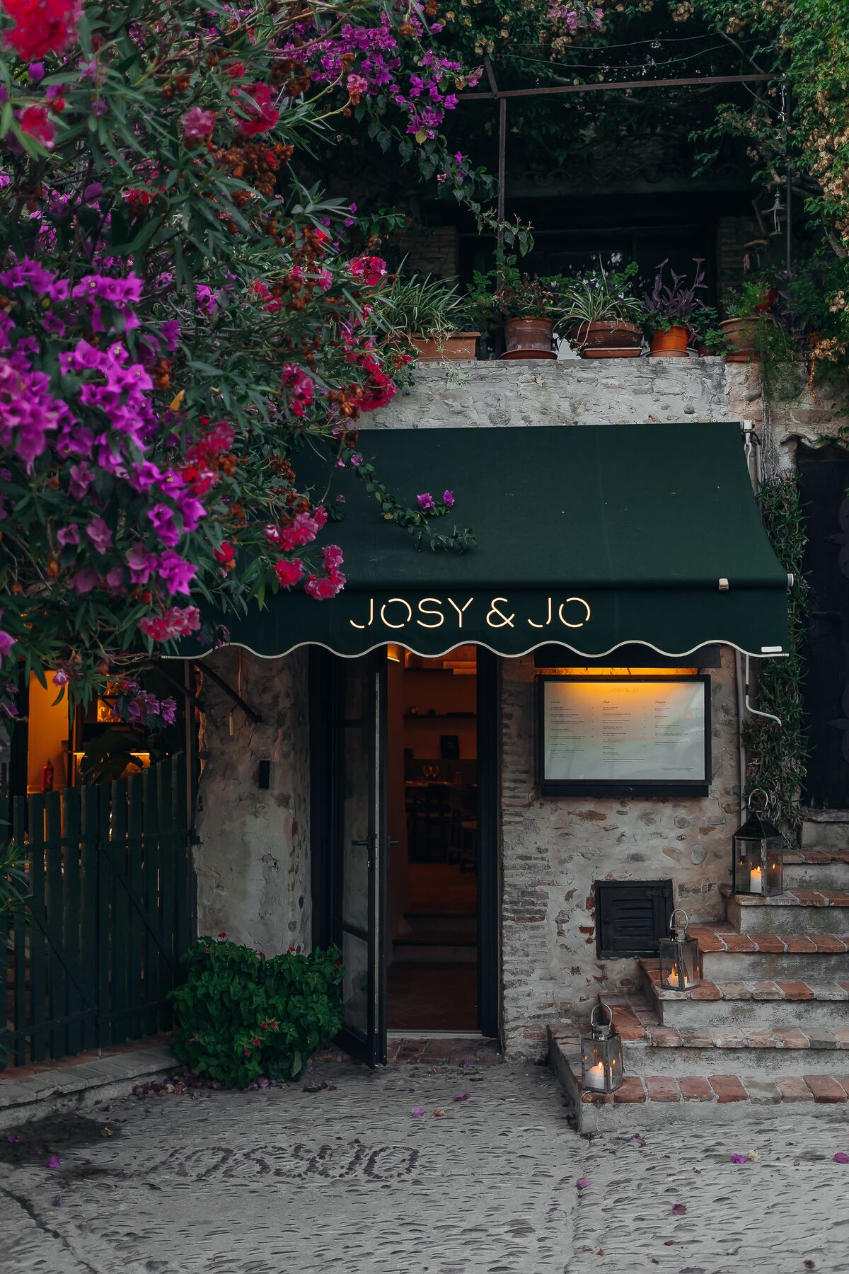 La façade – Josy & Jo